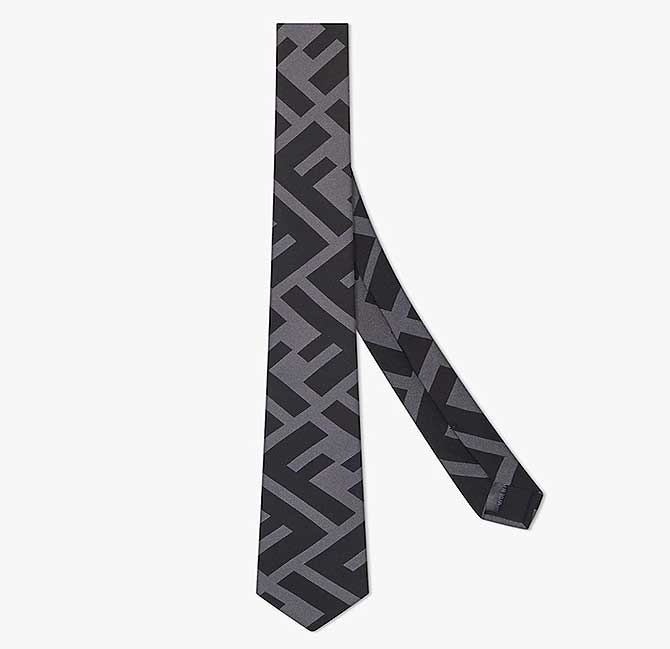 西服領帶基本款推薦 1 Fendi黑色真絲領帶